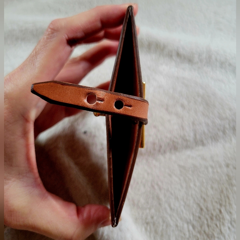 ✨️HP✨️CXC | EUC Sleek Camel/Tan Omega Leather Card Holder - Picture 6 of 11